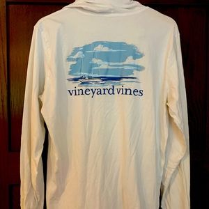 Vineyard Vine long sleeve hooded t-shirt medium